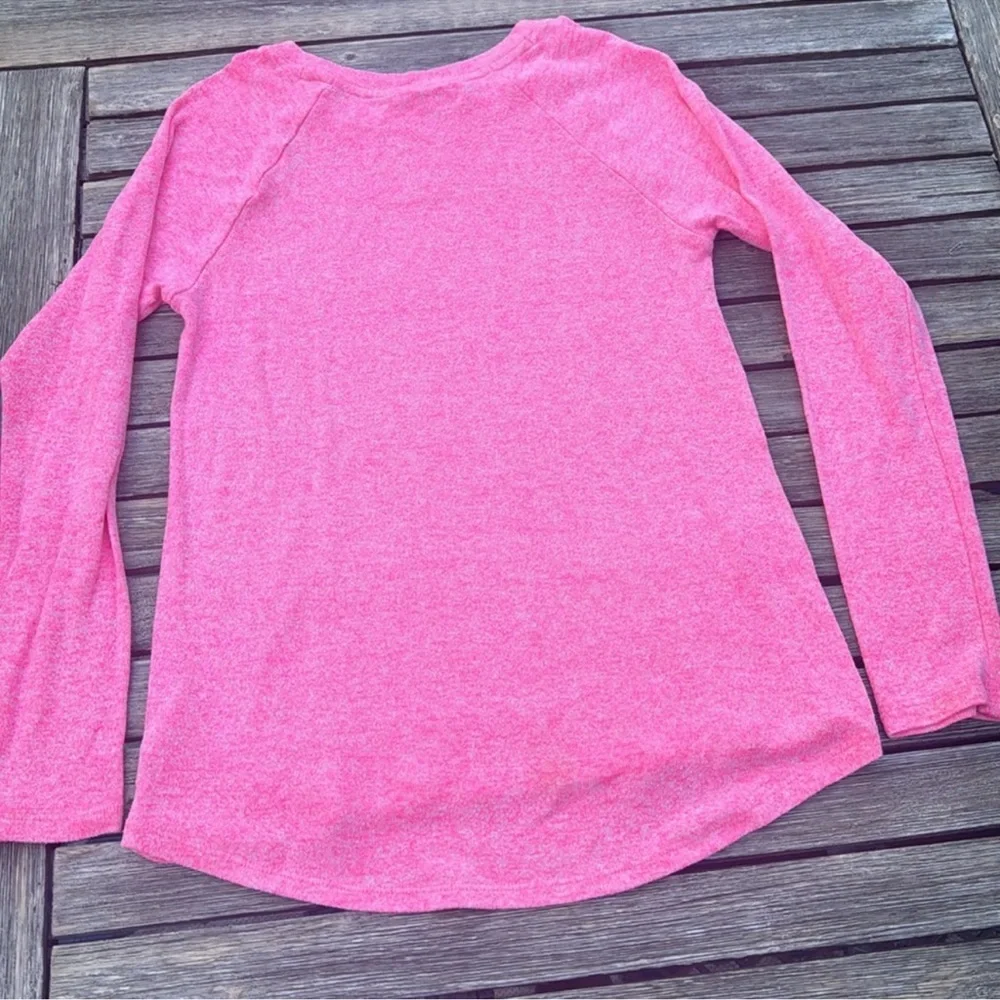 GAP hot pink